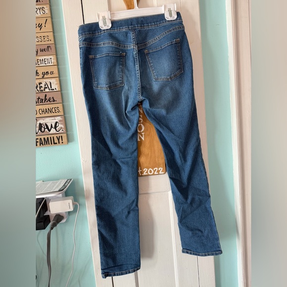 Old Navy Kids Blue Jeans - Picture 2 of 3